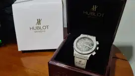 Jam tangan Hublot