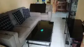 Sofa abu abu informa