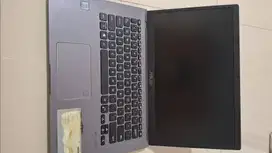 Asus Vivobook 12GB