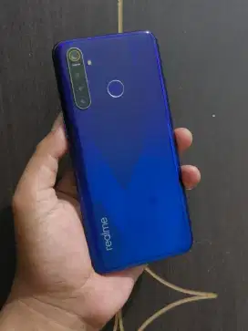 REALME 5 PRO 4/128GB SEGEL NORMAL JAYA TINGGAL PAKAI