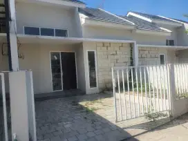 Dikontrakkan rumah minim 3 bulan nyaman di de naila village driyorejo