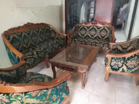 Satu Set Sofa Ukir Jati