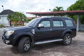 JUAL FORD EVEREST 2011 DIESEL 2,5 XLT AUTOMATIC