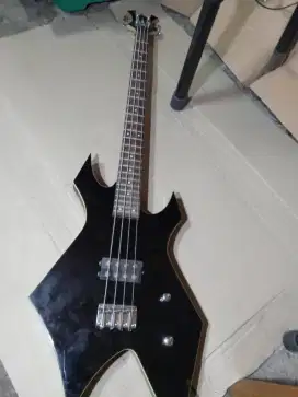 Gitar bass BC Rich