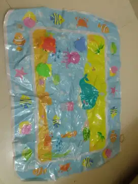 Momose baby water play / matras air