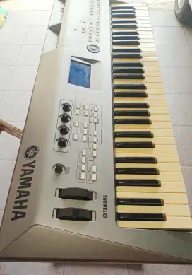 Yamaha Synthesizer MM6