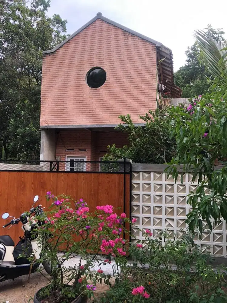 DIJUAL RUMAH SAMPING KAMPUS KRIDA NUSANTARA CIBIRU