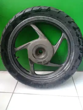 velg + ban belakang motor Vario