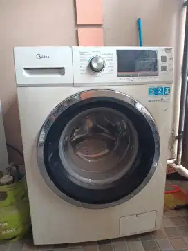 Mesin cuci front loading