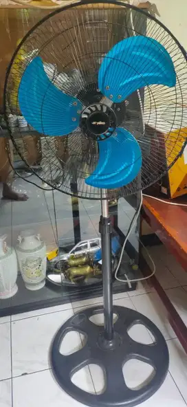 Kipas angin baling besi Niko normal