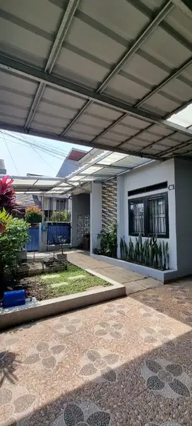 Dijual Rumah minimalis terawat di Ciwastra dekat Margahayu Raya