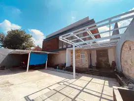 Rumah mewah modern minimalis di serengan solo kota