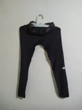 Celana Running Legging Panjang Pria Adidas L (bekas)