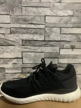 Original Adidas Tubular Radial