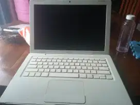 Di jual laptop MAC bekas