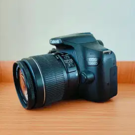 Kamera DSLR Canon Eos 1300D Lensa Kit 18-55mm