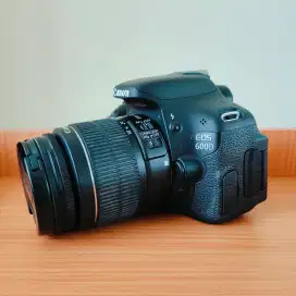 Kamera DSLR Canon 600D Lensa Kit 18-55mm