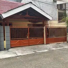 Disewakan Murah Rumah 1,5 Lantai di Sunter STS Cocok Untuk Kantor