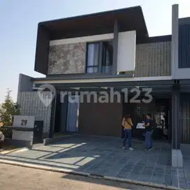 DIJUAL RUMAH BARU STRATEGIS DI SUMMARECON CLUSTER HILLARY BANDUNG