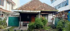 Rumah  hitung tanah jln Utama kopo panjunan