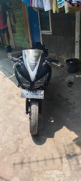 Jual motor Honda cbr150r