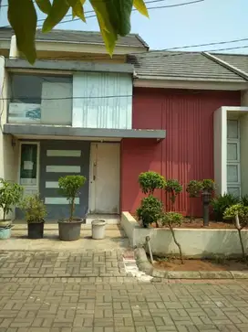 Dijual Rumah Siap Huni di Golden City