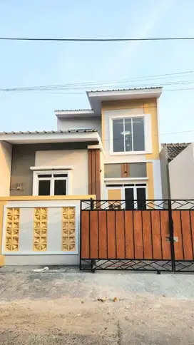 Rumah Dlm Cluster Konsep Mezzanin Harga Nego