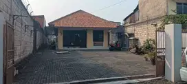 DIJUAL RUMAH lokasi strategis jalan raya kebon jeruk, kebon Jeruk