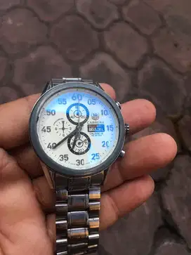 Jam tangan Tagher normal