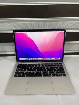 MacBook Air 2018 13 Inch Core i5 8/256GB Second Original