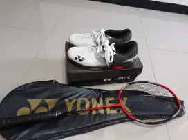 Set lengkap peralatan BADMINTON (Raket + tas, Sepatu + dos)