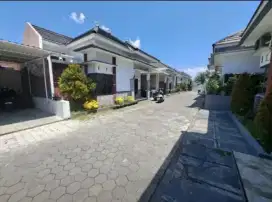 Jual rumah dalam cluster wirosaban dekat kampus UAD