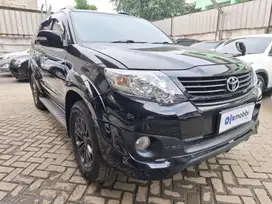 DP Rendah Toyota Fortuner 2.7 TRD G Luxury Bensin-AT 2015 BJN B