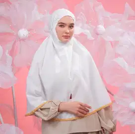 Hijab instan tatuis