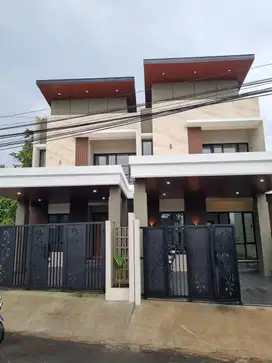 Rumah Modern Kontemporer dkt Kampus UII Ngaglik Sleman.TERBAIK!