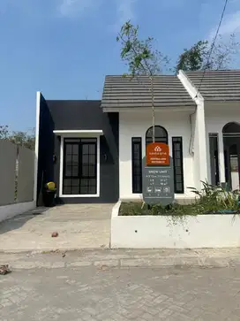 RUMAH DIJUAL MURAH DEKAT LAKARSANTRI