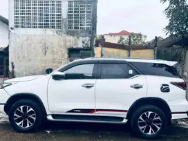 Toyota Fortuner 2.4 VRZ 4x2 AT