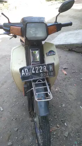 Yamaha excellent 83 komplit mesin sehat oli jalan