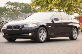 Punya Kelas! BMW 528i Luxury Turbo 2012 Bergaransi Otospector