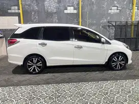 Mobilio 1.5E MT