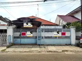 DIJUAL MURAH RUMAH TUA JALAN IR. SUTAMI TANGERANG