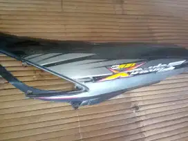 cover samping kiri supra x 125