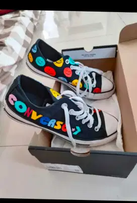 Sepatu Converse Smiley Original