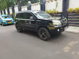 Nissan XTrail 2005 Hitam Pd Indah Jaksel