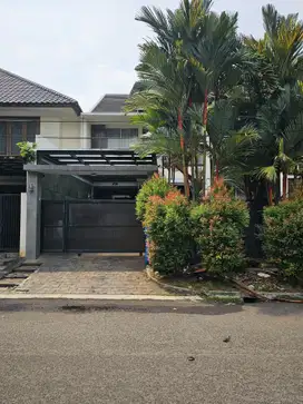 RUMAH SECOND KAWASAN ELITE PONDOK INDAH JAKARTA SELATAN