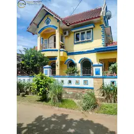 Dijual Cepat Rumah Besar Klasik Posisi Hook At Pbi Araya