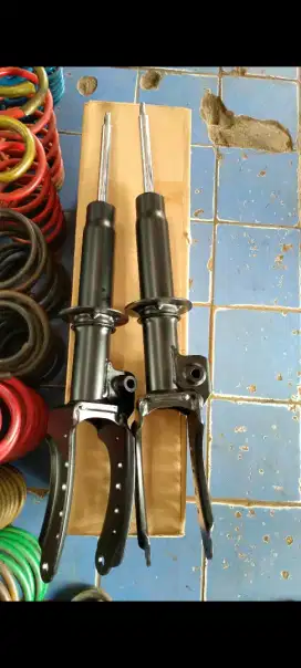 Shock absorber buat mobil VW taureng depan copotan Masi bagus