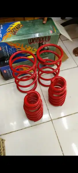 Per lowering kit recing ceper merk APM buat mobil Mitsubishi Pajero