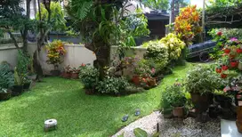 Rumah luas di Taman Saturnus margahayu raya kota Bandung