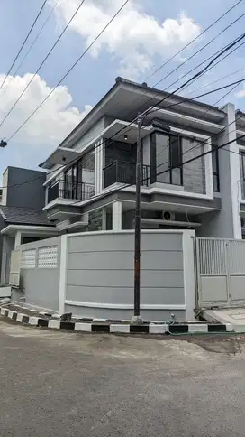 Rumah minimalis 2 hook medokan asri rungkut surabaya